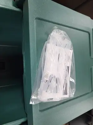 Used Cambro Used Cambro ICS175TB - 175 lb Insulated Mobile Ice Caddy - Plastic, Slate Blue - SS392 Restaurant Storage Containers Illinois US | Falcon Restaurant Supply #1376589