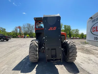 USED 2023 JLG 1075