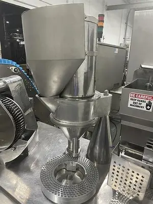 Vanguard VSF-III semi-automatic encapsulator