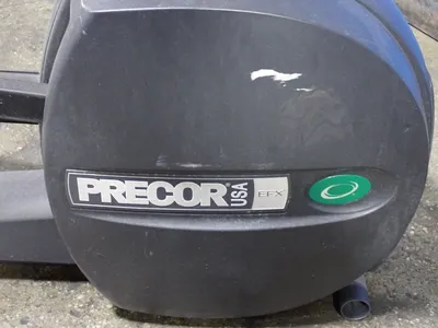 USED PRECOR EFX524
