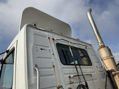 Used 2005 VOLVO TBD Conventional trucks Michigan US | Miedema Asset Management Group #1363375