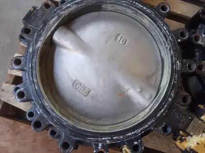 F6400HD+SY6-120MFT | Belimo  2 Way Butterfly Valve and Actuator - Used