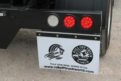 New | in-Stock 2027 MACK MD7 Rolloff Trucks Texas US | Roll Off Truck World #1491912