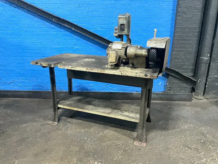 Used _UNKNOWN_ _UNKNOWN_ Belt Grinders Including Sanders Ohio US | HGR 24 #1251201
