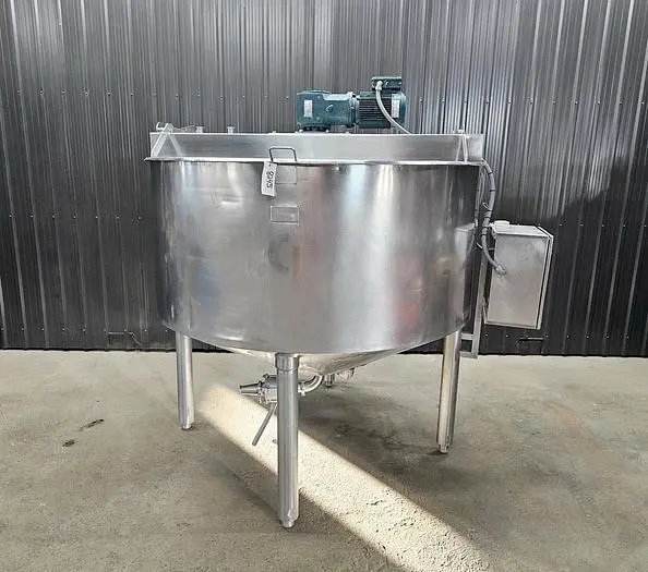 Used CHESTER JENSEN X70N50 Stainless Steel Tanks Quebec CA | Carter-Wilson Equipment Services #1229366