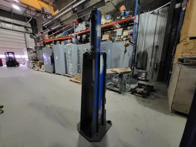 2 x 8" Cylinder & Frame, 36" Stroke 10,000 PSI