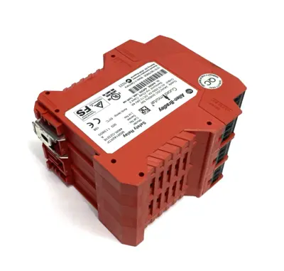 USED ALLEN-BRADLEY SER. A GUARDMASTER MSR142RTP SAFETY RELAY, AUTO-RESET