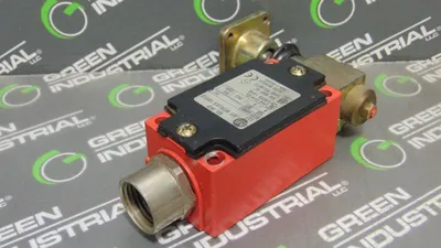 Allen Bradley 802F-E68M2 Key Interlock Switch Ser. B Rev. A 10A 500VAC Used