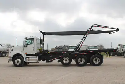 New | in-Stock 2026 INTERNATIONAL HX Rolloff Trucks Texas US | Roll Off Truck World #1491797