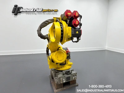 USED FANUC R-2000IB