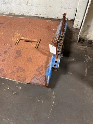 20,000LBS. DOCK LEVELERS - STEEL