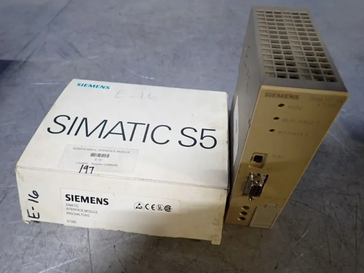 Used SIEMENS 6ES53188MB13 Interface Monitors | HGR 24 #753382
