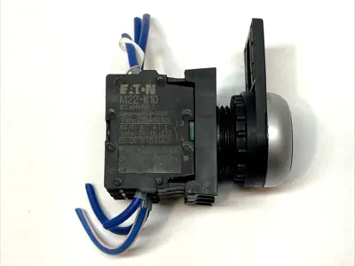 USED EATON PUSHBUTTON 22.5MM BLUE LED 230V 1NO W/ X3 M22-K10