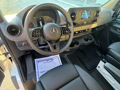 Used 2024 MERCEDES-BENZ 2500 Vans Florida US | Truck and Van Outlet #1509211