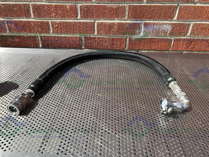 Used HUBER INSULATED CHILLER HOSE 54" W/ DIXON FS-8VF8-SS 1" QUICK DISCONNECT Hoses | Equipment Lab #486889