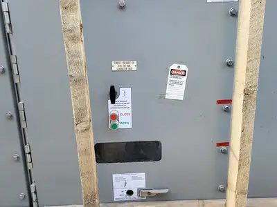 5 kV E-House Genset Control Room PDC w/ 9 x 1200 amp Breaker