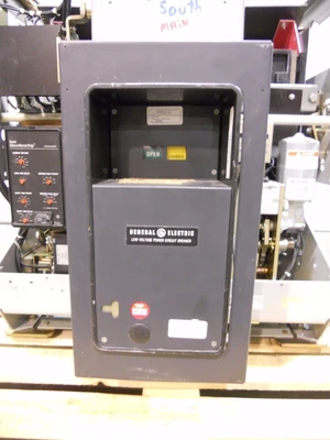 Used GE AKR-8D-100 Circuit Breakers Ohio US | Equipment Recovery Corp. #1329704