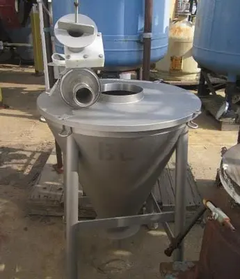 Hopper, Feed, S/st, 8-1/2" To 3", On Frame #S734262