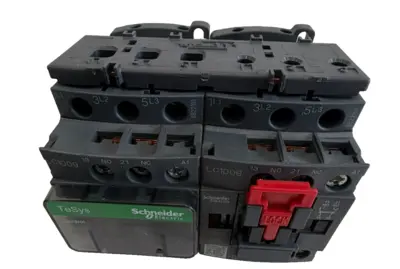 NEW SCHNEIDER ELECTRIC LC2-D09-G7 REVERSING CONTACTOR LC2D09G7
