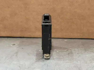 USED SQUARE D QOB115