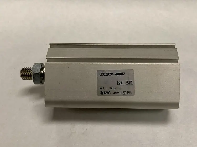 Used SMC CDQ2B20-40DMZ Cylinders | Surplus Asset Holdings #1207225