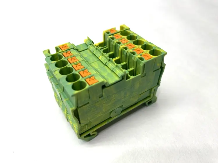 Used PHOENIX CONTACT GROUND TERMINAL BLOCK GREEN/YELLOW PT 2,5-PE LOT OF 6 Terminal Blocks | Maverick Industrial Sales #1103420