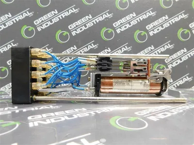 Fuji Electric DRHHB1CA Control Relay Coil Rating DC120-125V Mfd. April 1981 Used