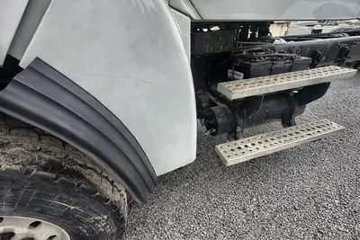 Used 2004 STERLING L9500 Cab Chassis trucks Ohio US | Proxy Equipment #1385310
