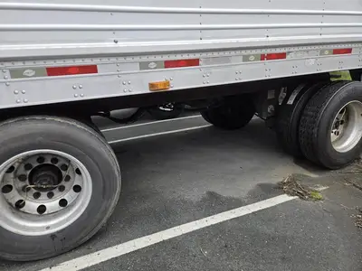 USED 2011 UTILITY 53FT