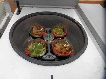 Used THERMO _UNKNOWN_ Lab Centrifuges California US | Biotech Equipment Sales #1466471