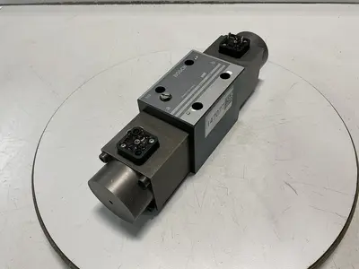 USED BOSCH 0 811 404 843