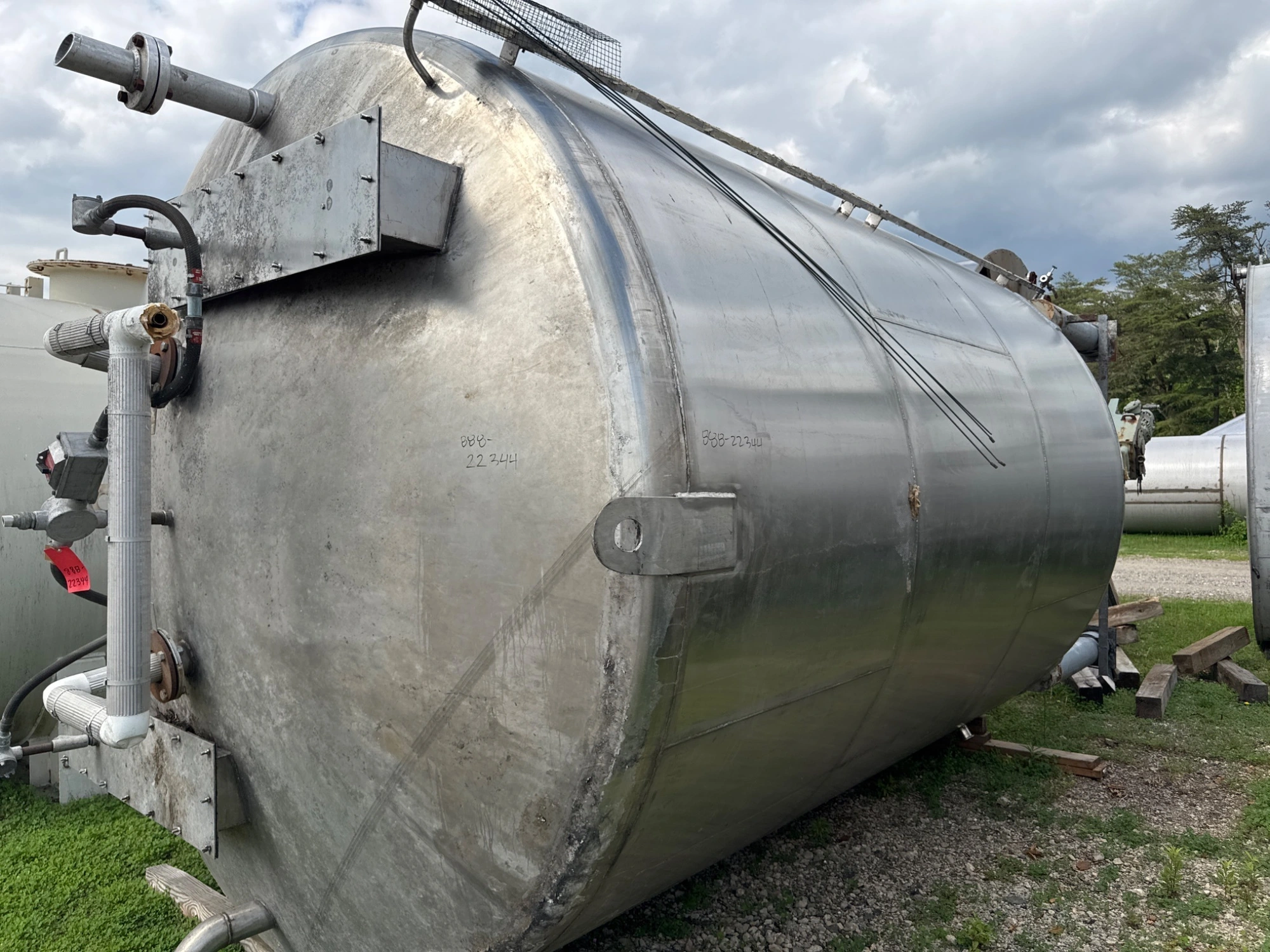 6,000 Gallon Stainless Steel Tank