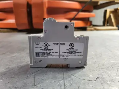 NEW SIEMENS 5SJ4102-7HG40