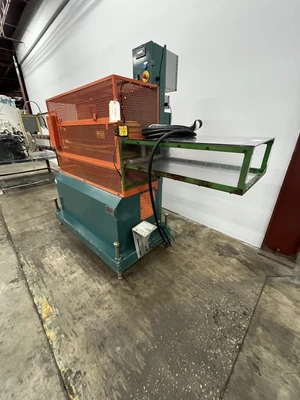 8" x 40" CDS Cleated Two Belt Puller, Model CCH 40-8, 3hp, New in 2005