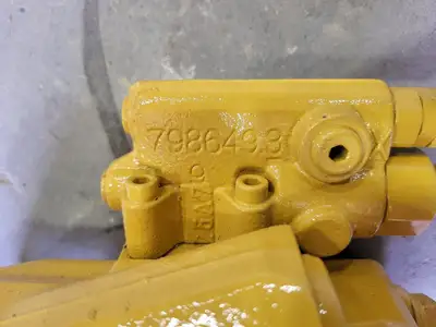 USED CATERPILLAR 228-3638