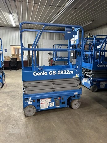 USED 2021 Genie GS1932M