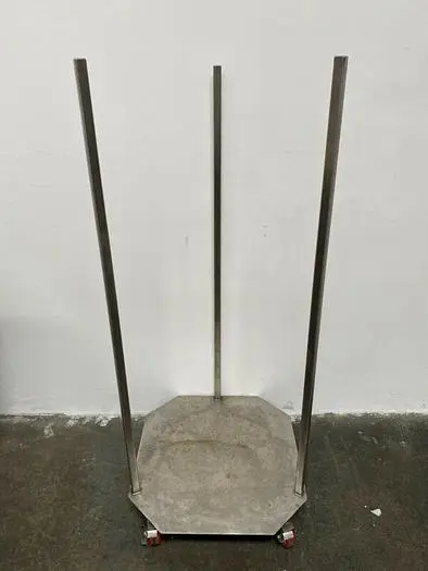 Used STAINLESS STEEL 26" X 24" X 57" CART W/ CASTERS Distribution and Warehouse Trolleys California US | Equipment Lab #486915