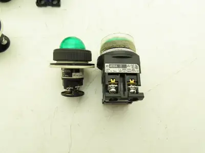 Fuji Electric AR30G4L DR30D0L Pushbutton Pilot light Mixed Lot of 10