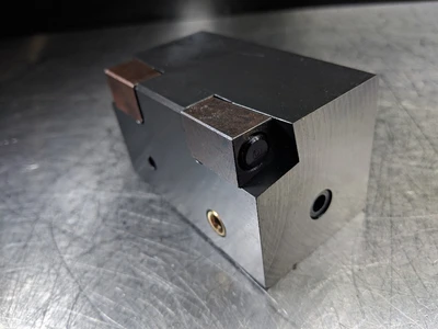 Valenite VM / KM 32 Modular Clamping Unit VM32-MLSR-1656  (LOC1407A)