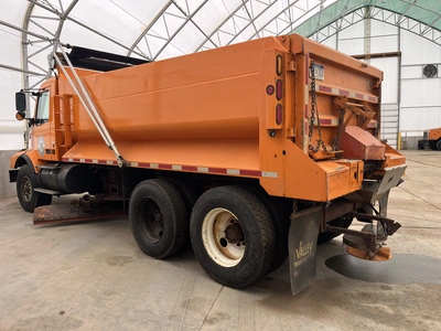 Used 2003 VOLVO VHD 6X4 Dump trucks Michigan US | Miedema Asset Management Group #1414286