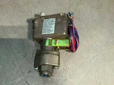 Used BARKSDALE C96123 Pressure Switches Ohio US | HGR 24 #1474832