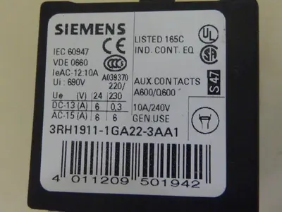 USED SIEMENS 3RH1911-1GA22-3AA1