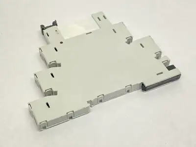 Used Allen-Bradley Ser A Terminal Block Relay Module 6A 250VAC 24VDC Terminal Blocks Michigan US | Maverick Industrial Sales #1389651