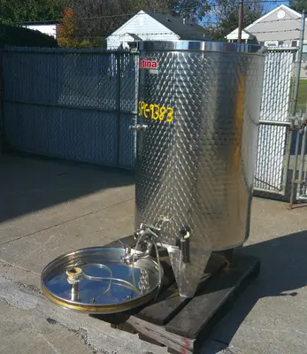 SPC9383  Tank 160 gallon vertical tank, 304 SS, slope