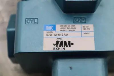 NEW IN BOX MAC VALVES INC 57D-12-612AA / 57D12612AA STOCK H1037
