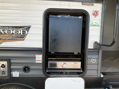 Used 2022 WILDWOOD 26DBUD Campers, Caravans, Motorhomes Michigan US | Miedema Asset Management Group #1372856