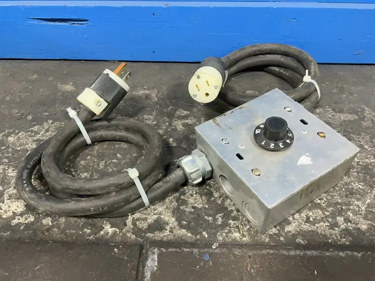 Used _UNKNOWN_ _UNKNOWN_ Electrical Controls Ohio US | HGR 24 #1502572