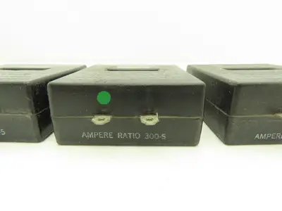 Furnas Electric D52073 Current Transformer Amp Ratio 300-5 50/60 Cy Lot of 3