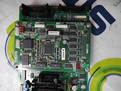 USED YAHAMA KV8-M4570-002