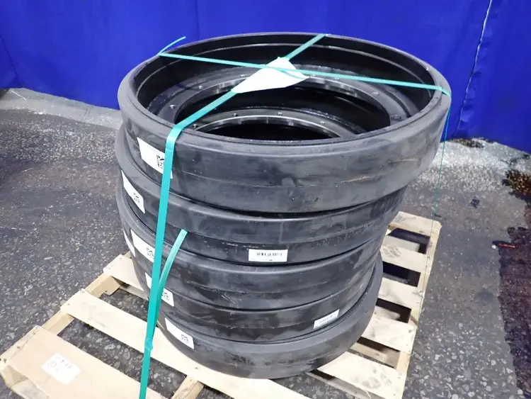 Used ROADTEC RT14 /  20132901 Asphalt Pavers | HGR 24 #743755